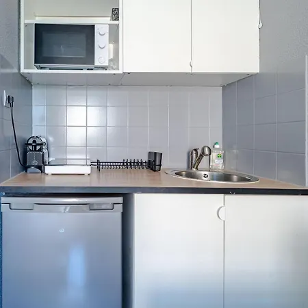 Cosy 2-room Flat - Train Station - Center Appartement *